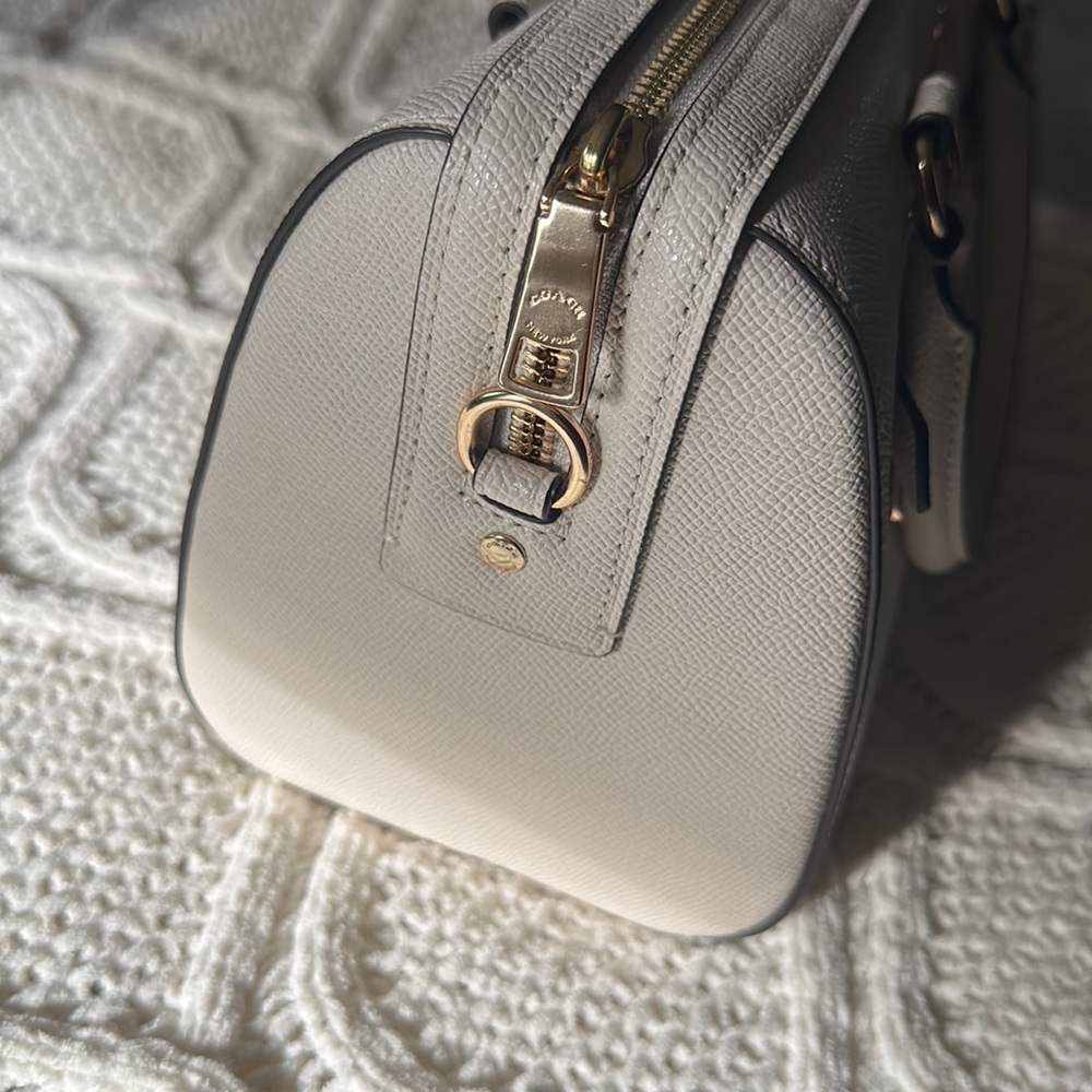 Coach Rowan satchel | LIKE NEW | Used ONCE - Picture 5 of 9